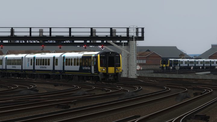 5F27 1028 London Waterloo to Portsmouth Harbour
