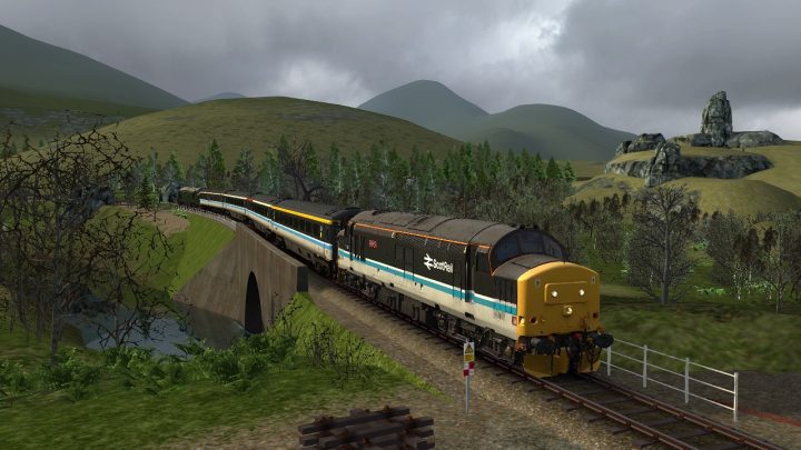 1Z37 – 08:52 Fort William to Mallaig / 1Z38 – 11:34 Mallaig to Fort William