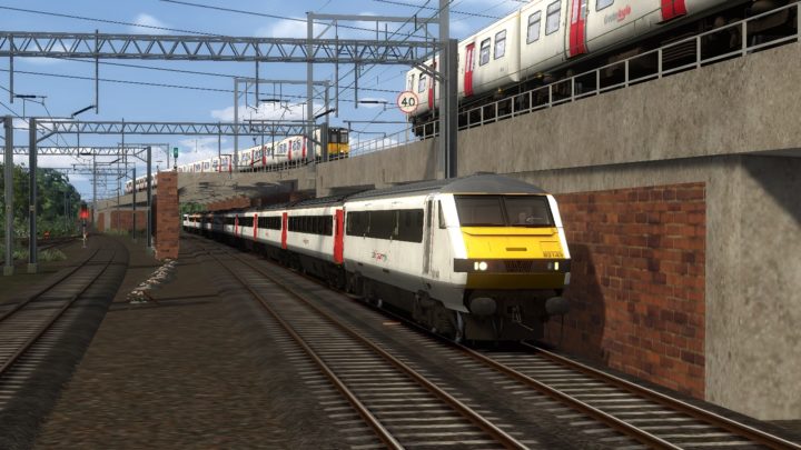 MLH Northbound Express for Great Eastern Mainline – London Liverpool Street to Norwich