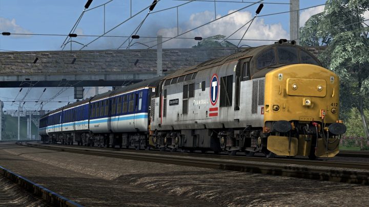 [RS] 37412 – 1D45 1719 Manchester Piccadilly – Llandudno (2000)